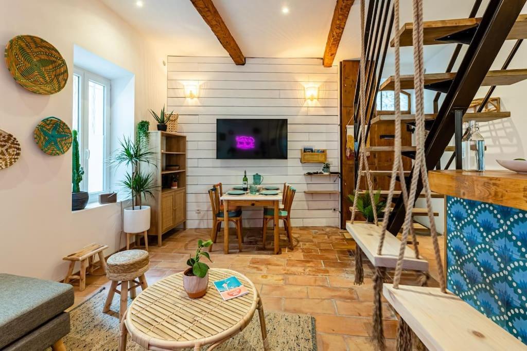 Ciotat Colada Beau Duplex Atypique A 50 M Du Port Classe 3 Etoiles La Ciotat Extérieur photo