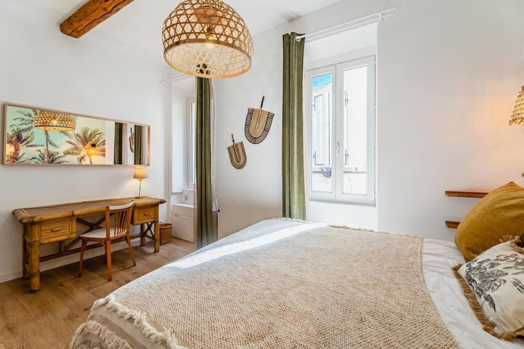 Ciotat Colada Beau Duplex Atypique A 50 M Du Port Classe 3 Etoiles La Ciotat Extérieur photo